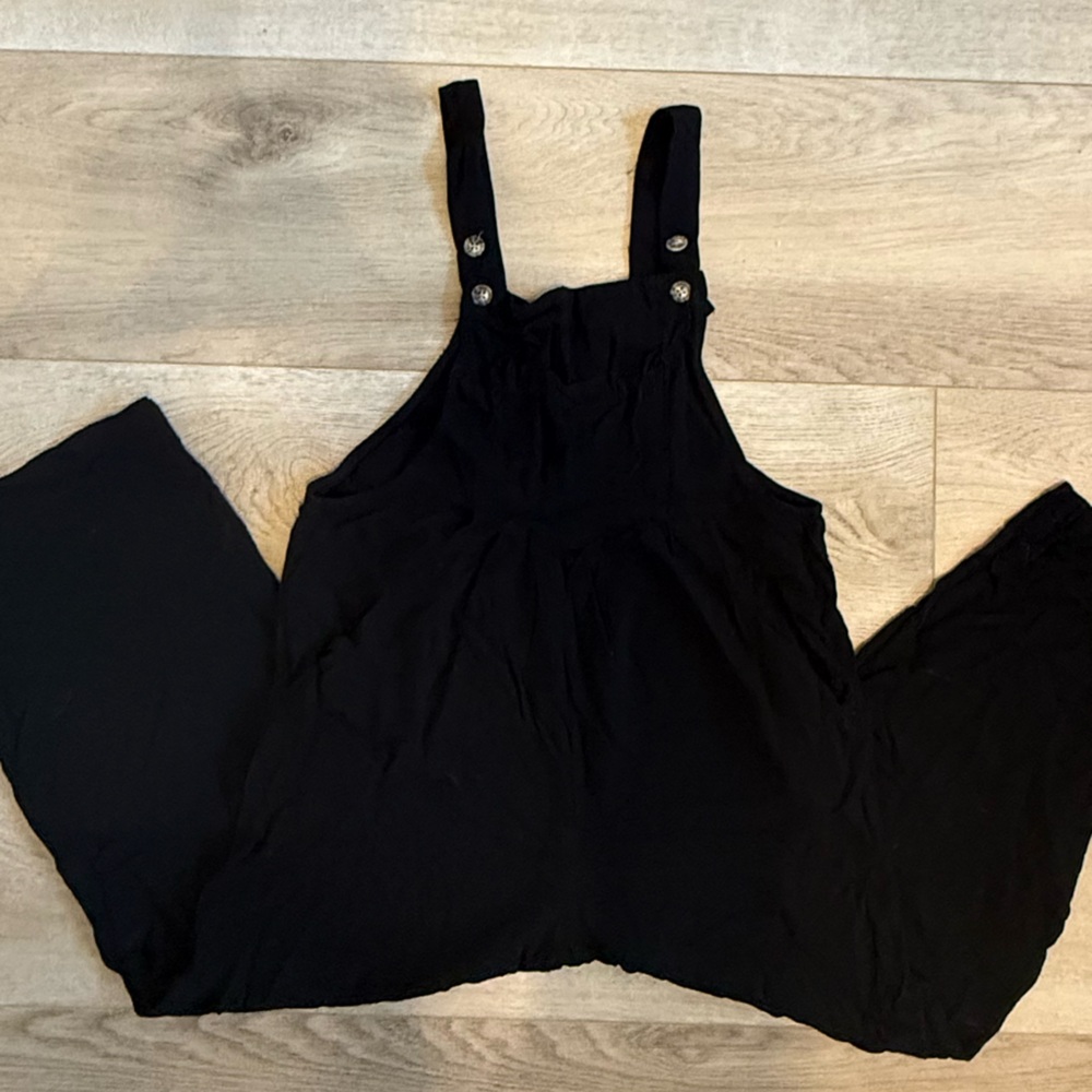 Stylish Black Romper with Button Details